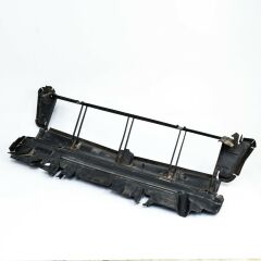 TYG-A2045053430-RADYATÖR ALT PLASTİĞİ W204