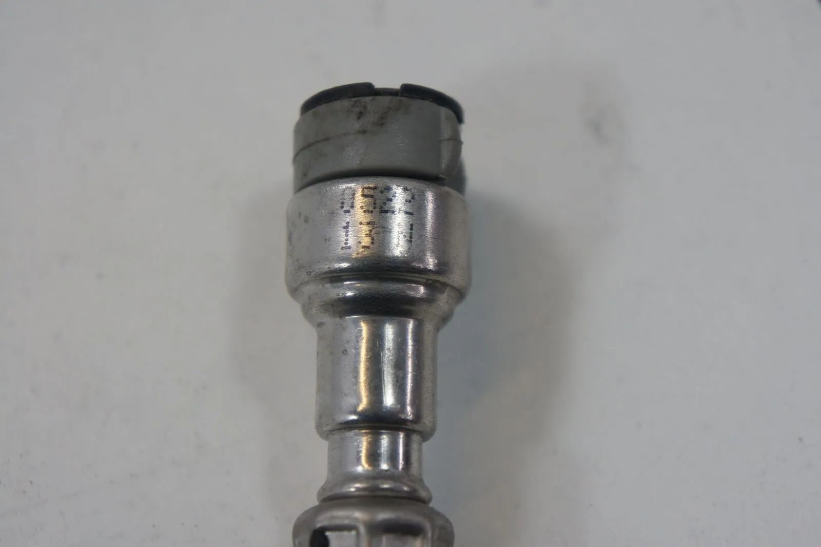 BMW-13537636052-YAKIT HORTUMU F10 BENZİNLİ  Y.BASINÇ POMPASININ