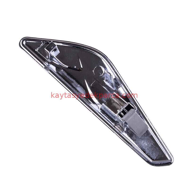 51117338570-7338570-WUT-ÇAMURLUK SİNYAL KAPAĞI F25-F26 SAĞ