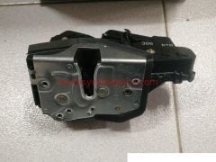 51217011308-7011308-BMW-KAPI KİLİDİ E46/4/R ÖN <=09/00