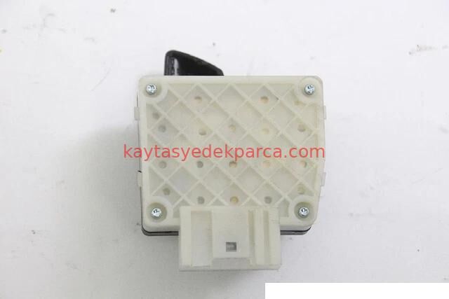 61316958526-6958526-BMW-KOLTUK SALTERİ