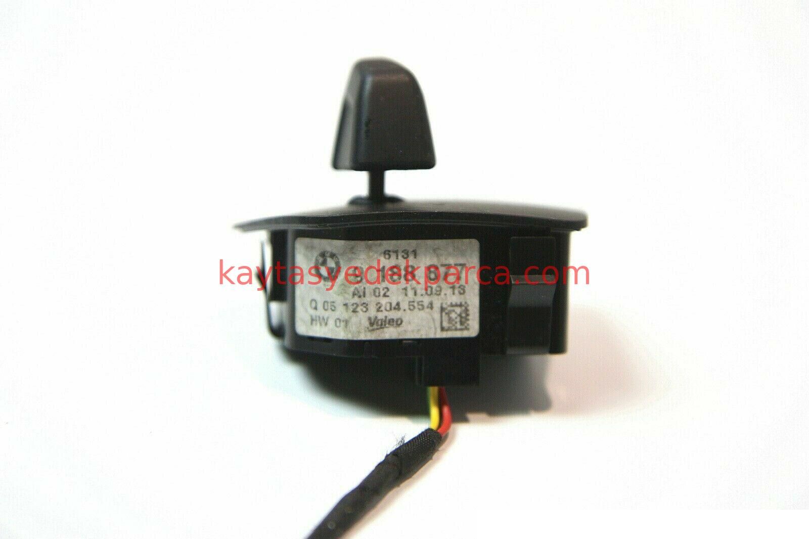 61317948786-7948786-BMW-BAGAJ DÜĞMESİ