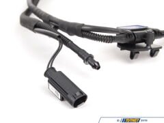 BMW-61667257234-CAM FISKİYE TERTİBATI E70