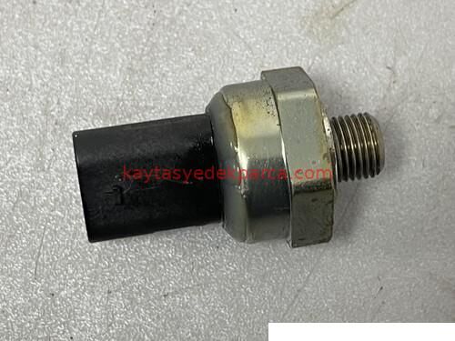 12618647488-8647488-BMW-YAĞ BASINÇ SENSÖRÜ B37B47B38B48B46